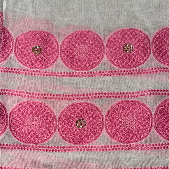 White and Pink Patterned Ruana - Picture 4 of 6